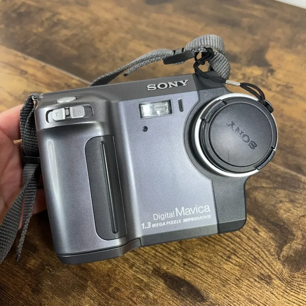 Sony Mavica MVC-FD85 1.3MP Digital Camera - Tested & Working No Battery